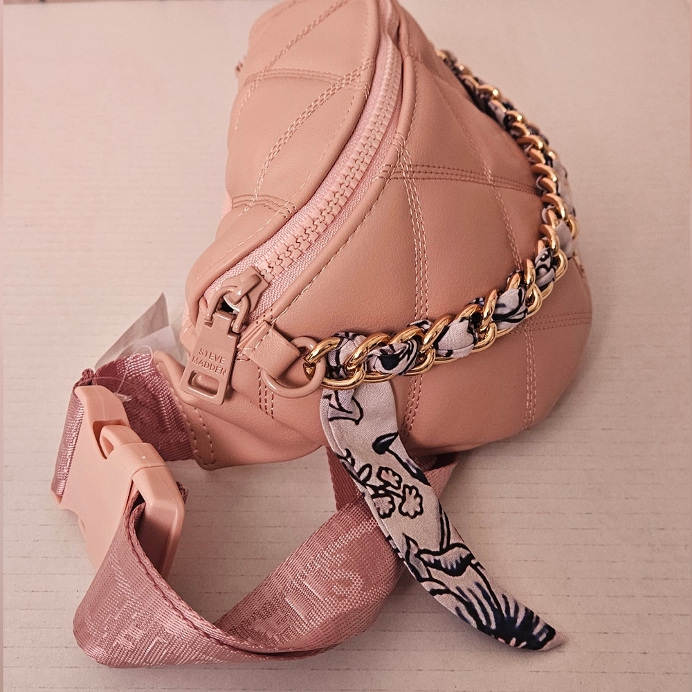 Steve Madden Quilted Blush Pink Crossbody Chain Belt Bag NWOT - Picture 8 of 9